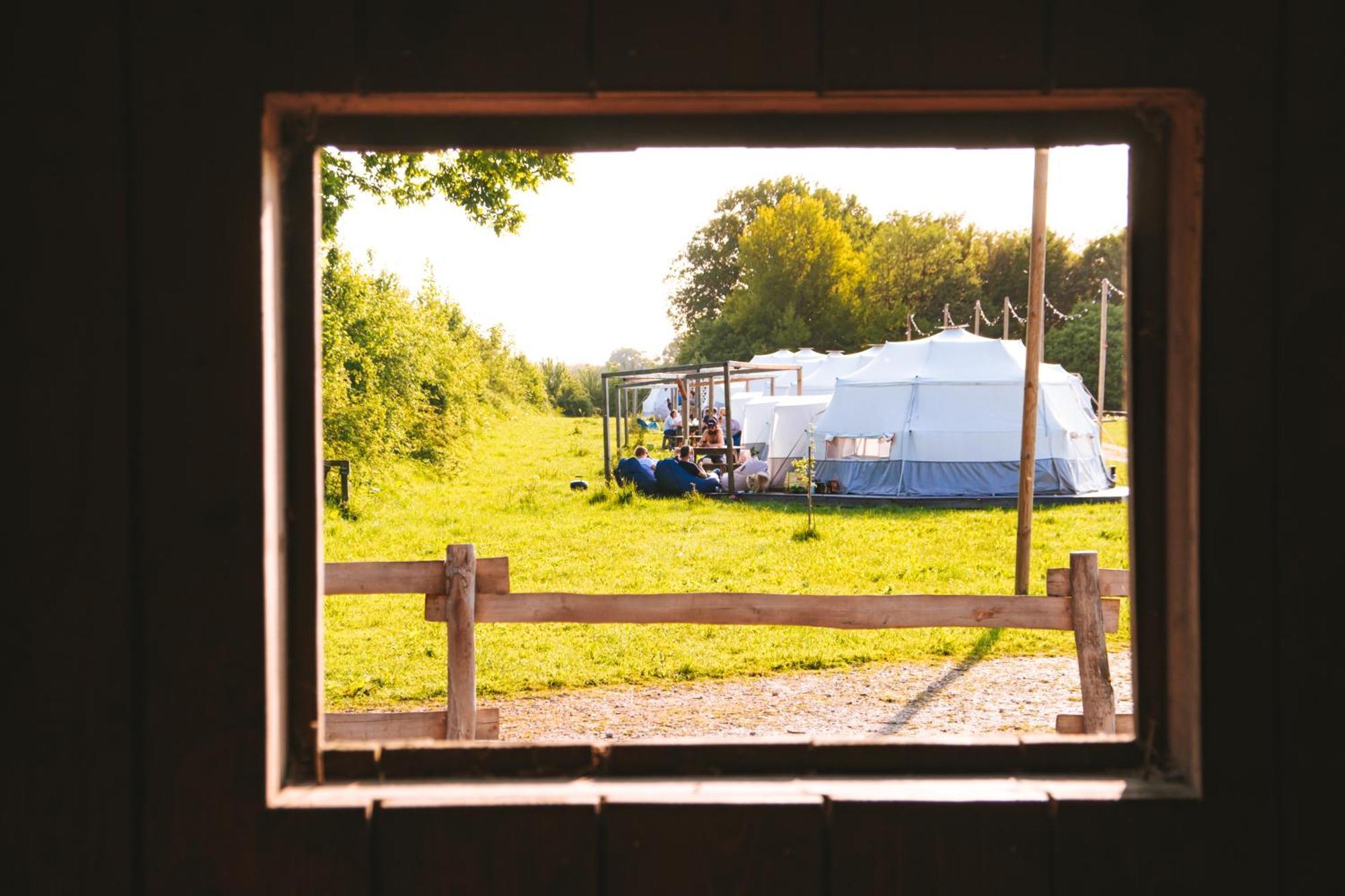 Domo Camp - Nature Glamping Hof Viehbrook Rendswuhren Exterior foto